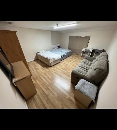 Oldham Town Centre Double Room 5 ภายนอก รูปภาพ
